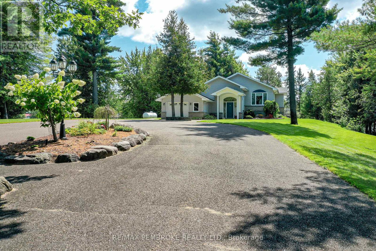 115 ISLAND VIEW DRIVE, North Algona Wilberforce, Ontario