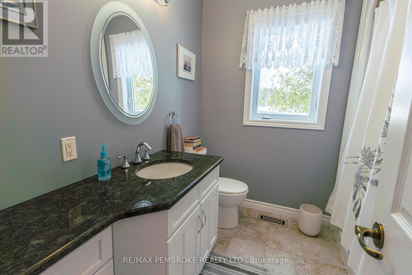 115 Island View Drive, North Algona Wilberforce, Ontario  K0J 1X0 - Photo 15 - X12088217