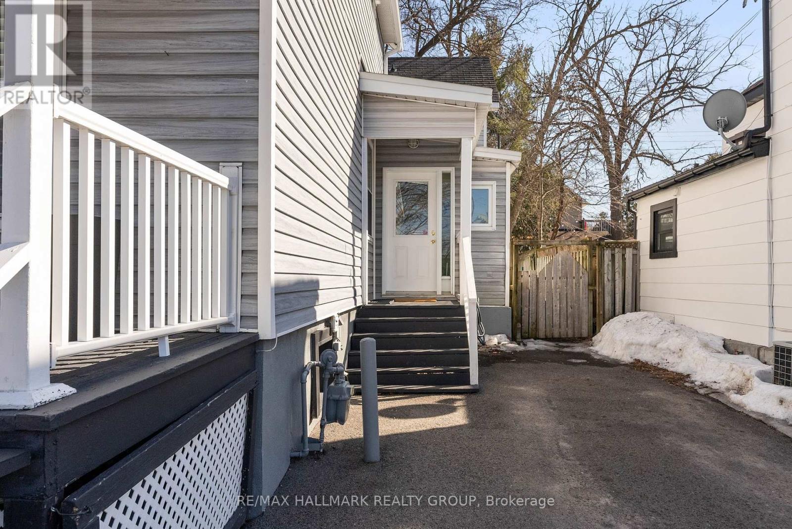 Property at 528 LOWER BYRON AVENUE image 2