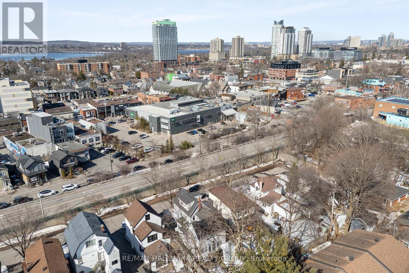 Property at 528 LOWER BYRON AVENUE image 4