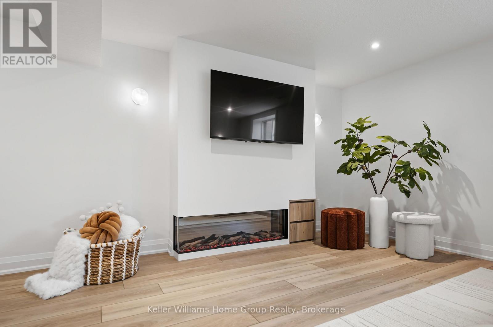 27 Halls Drive, Centre Wellington, Ontario  N0B 1S0 - Photo 42 - X12084265