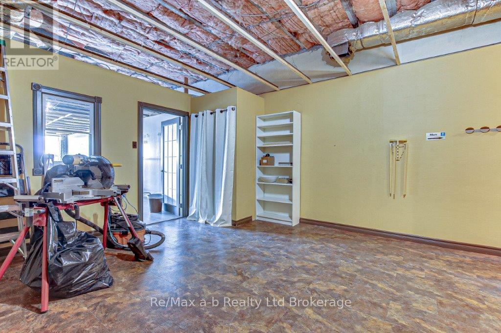 473 Dundas Street, Woodstock, Ontario  N4S 1C2 - Photo 24 - X12088363