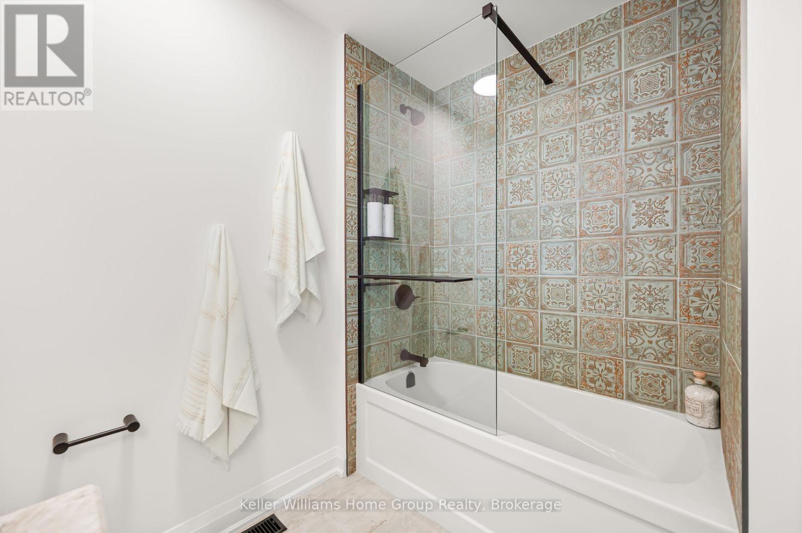 29 Halls Drive, Centre Wellington, Ontario  N0B 1S0 - Photo 33 - X12084268