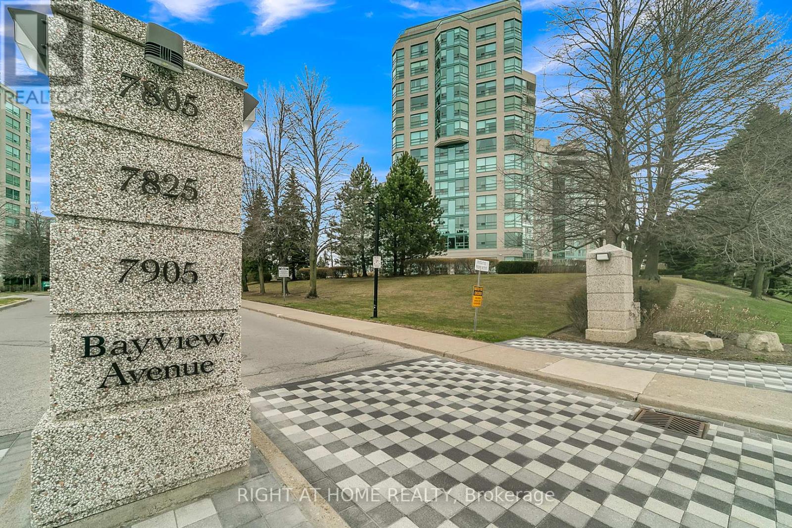 901 - 7825 Bayview Avenue, Markham, Ontario  L3T 7N2 - Photo 2 - N12085132