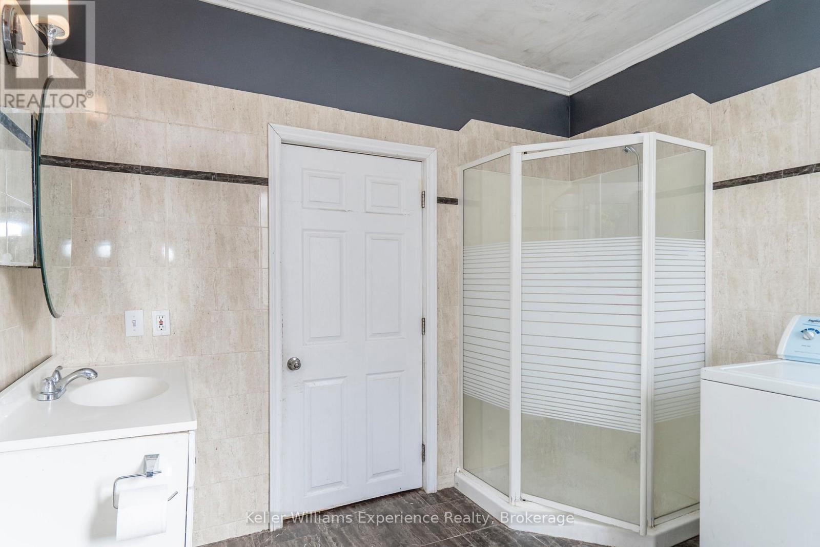 396 Russell Street, Midland, Ontario  L4R 3A8 - Photo 13 - S12088314