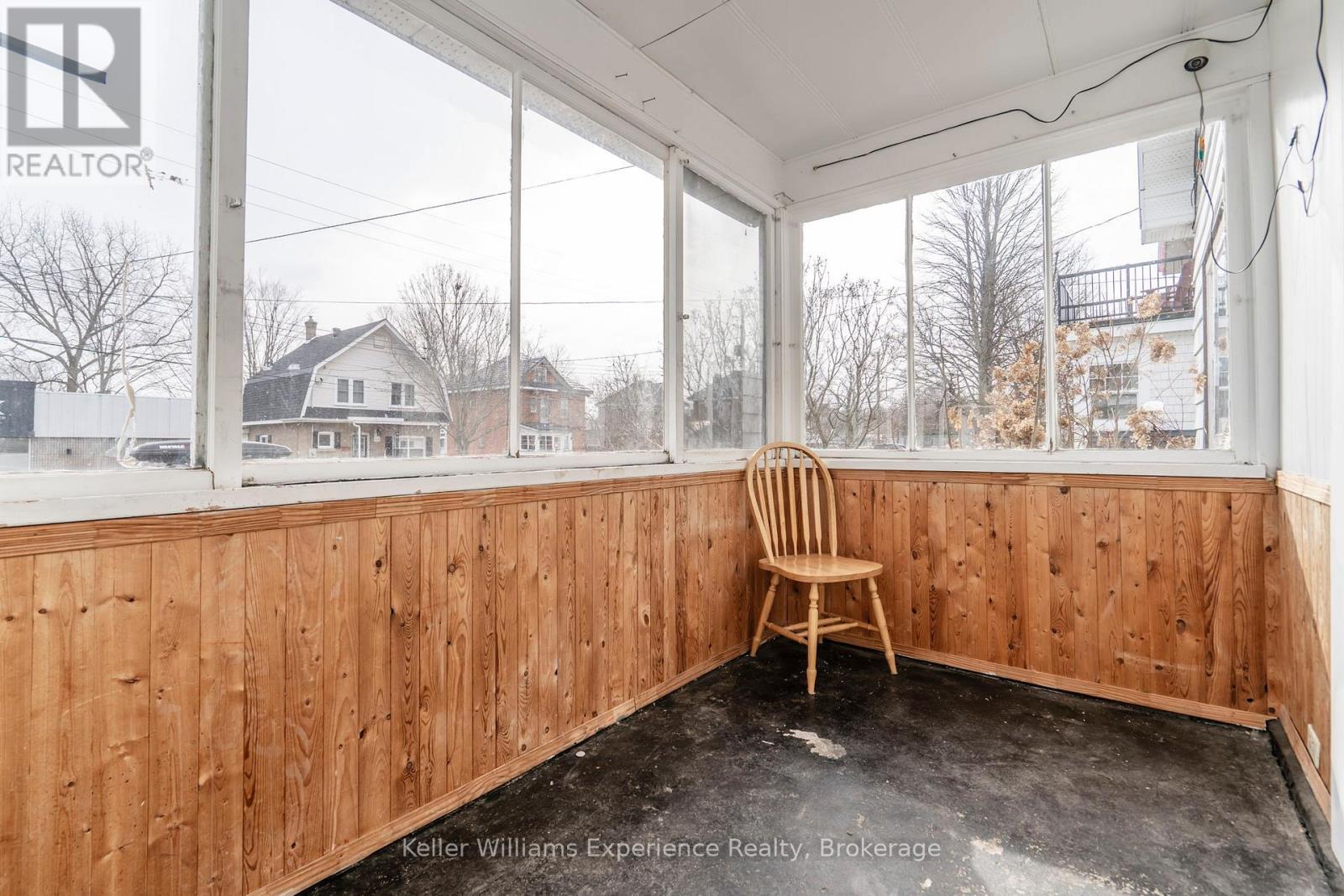 Property at 396 RUSSELL STREET image 3