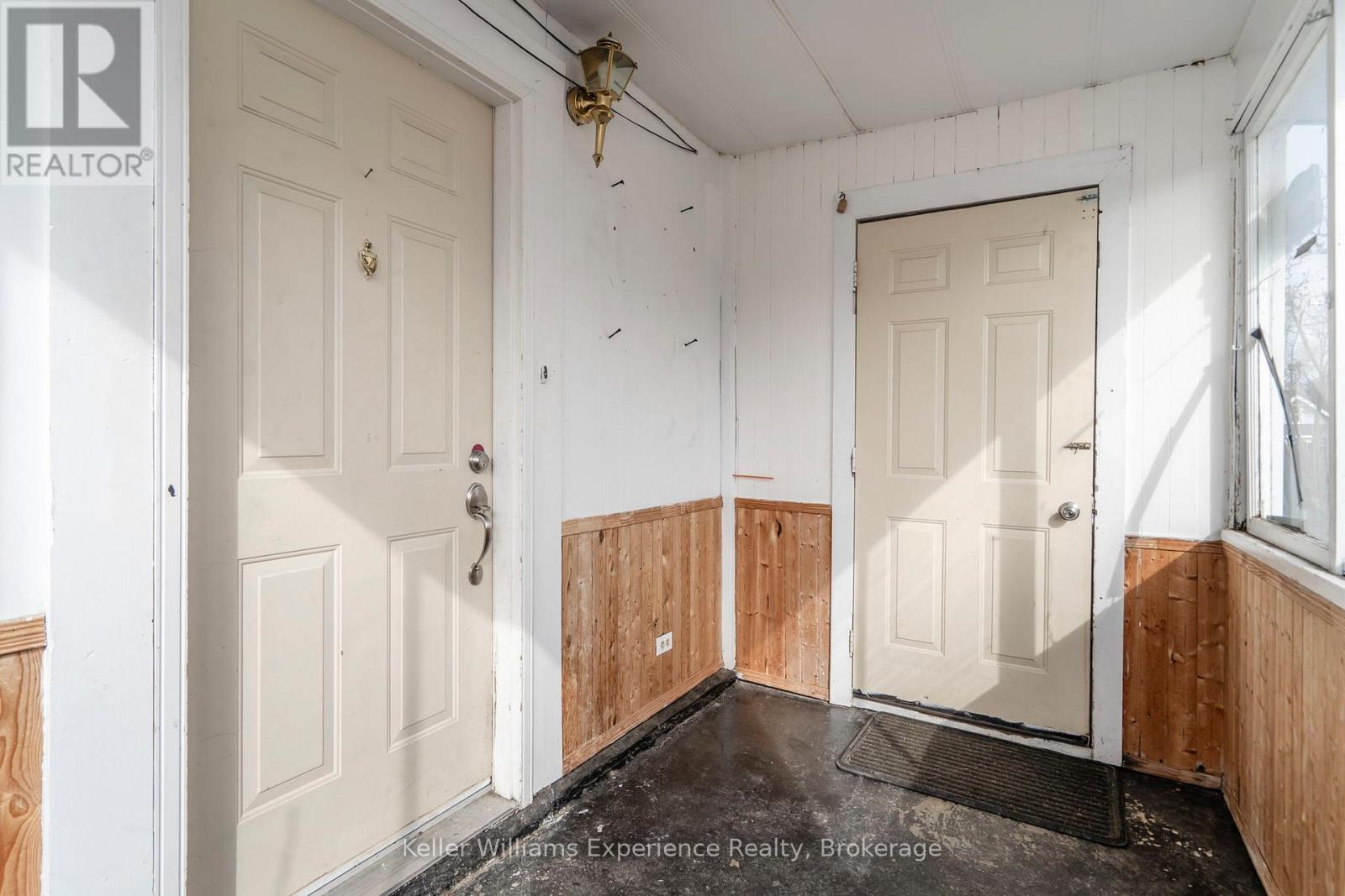 Property at 396 RUSSELL STREET image 4