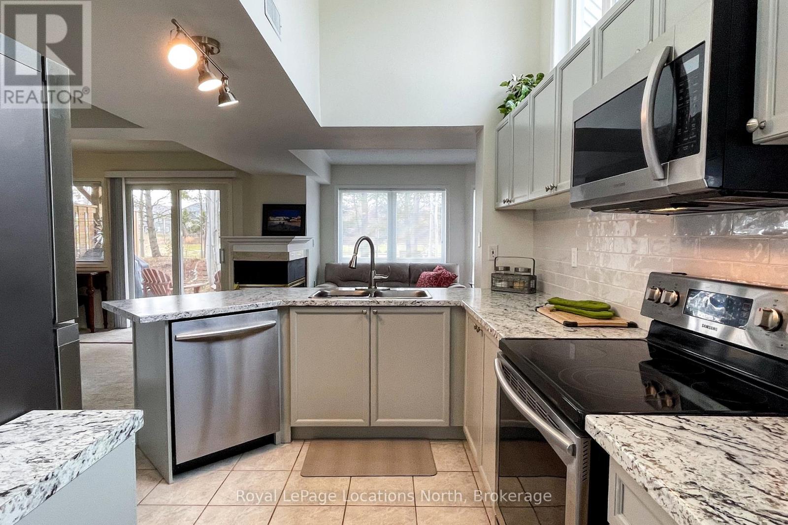 28 Barker Boulevard, Collingwood, Ontario  L9Y 4W4 - Photo 15 - S12088347