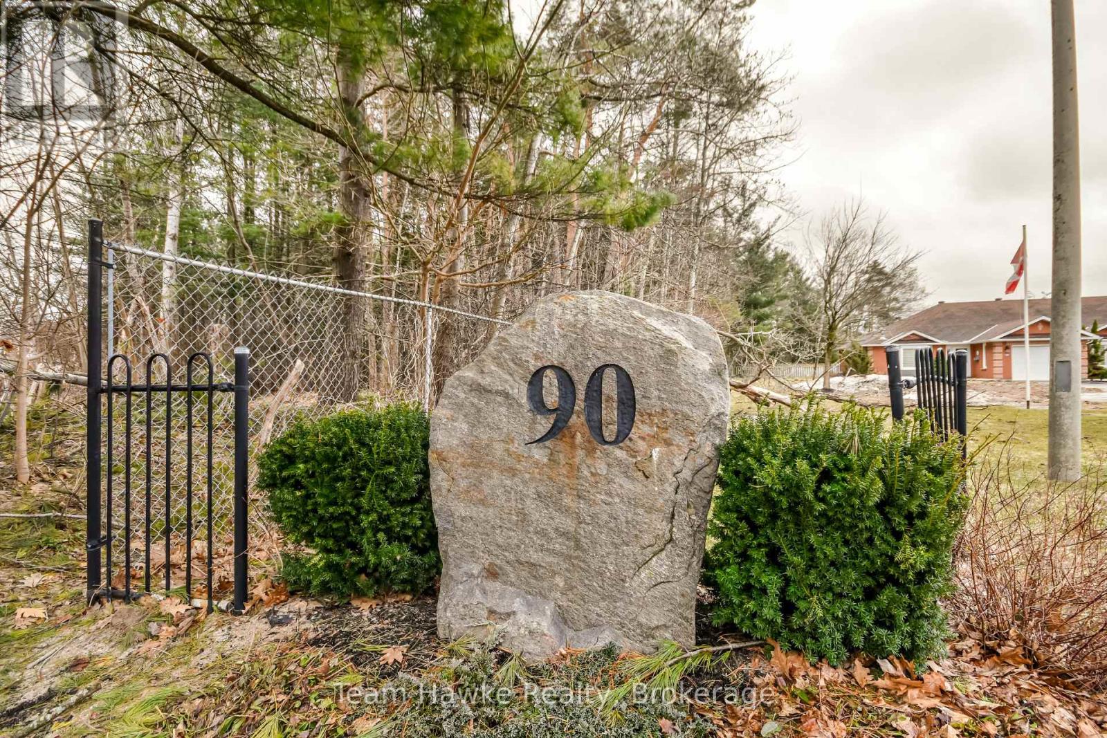 20 - 90 Burke Street, Penetanguishene, Ontario  L9M 2H2 - Photo 47 - S12088352