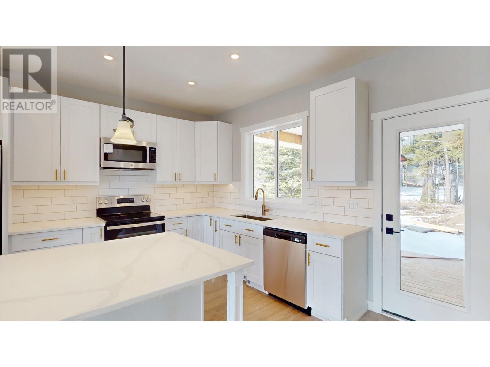 2258 Black Hawk Drive