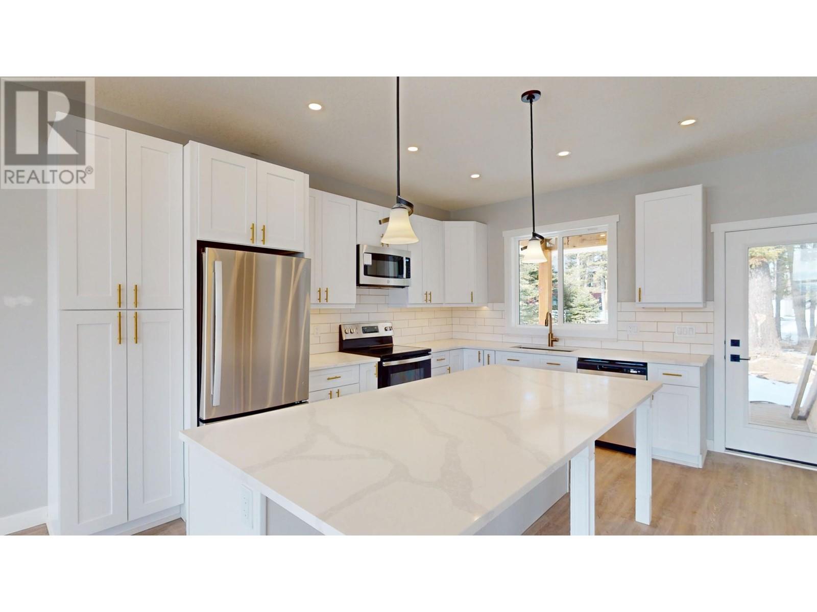 2258 Black Hawk Drive