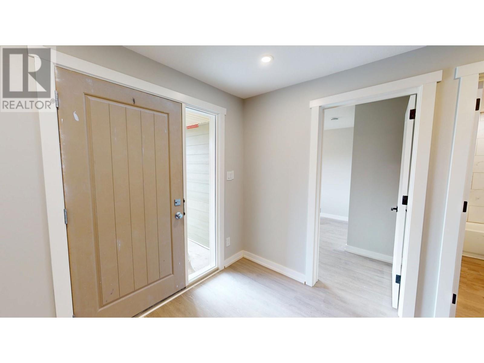 2258 Black Hawk Drive, Sparwood, British Columbia  V0B 2G2 - Photo 37 - 10340020