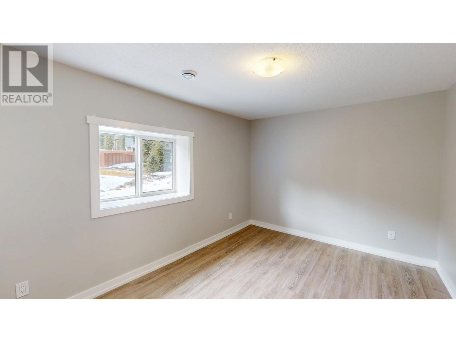 2258 Black Hawk Drive, Sparwood, British Columbia  V0B 2G2 - Photo 42 - 10340020