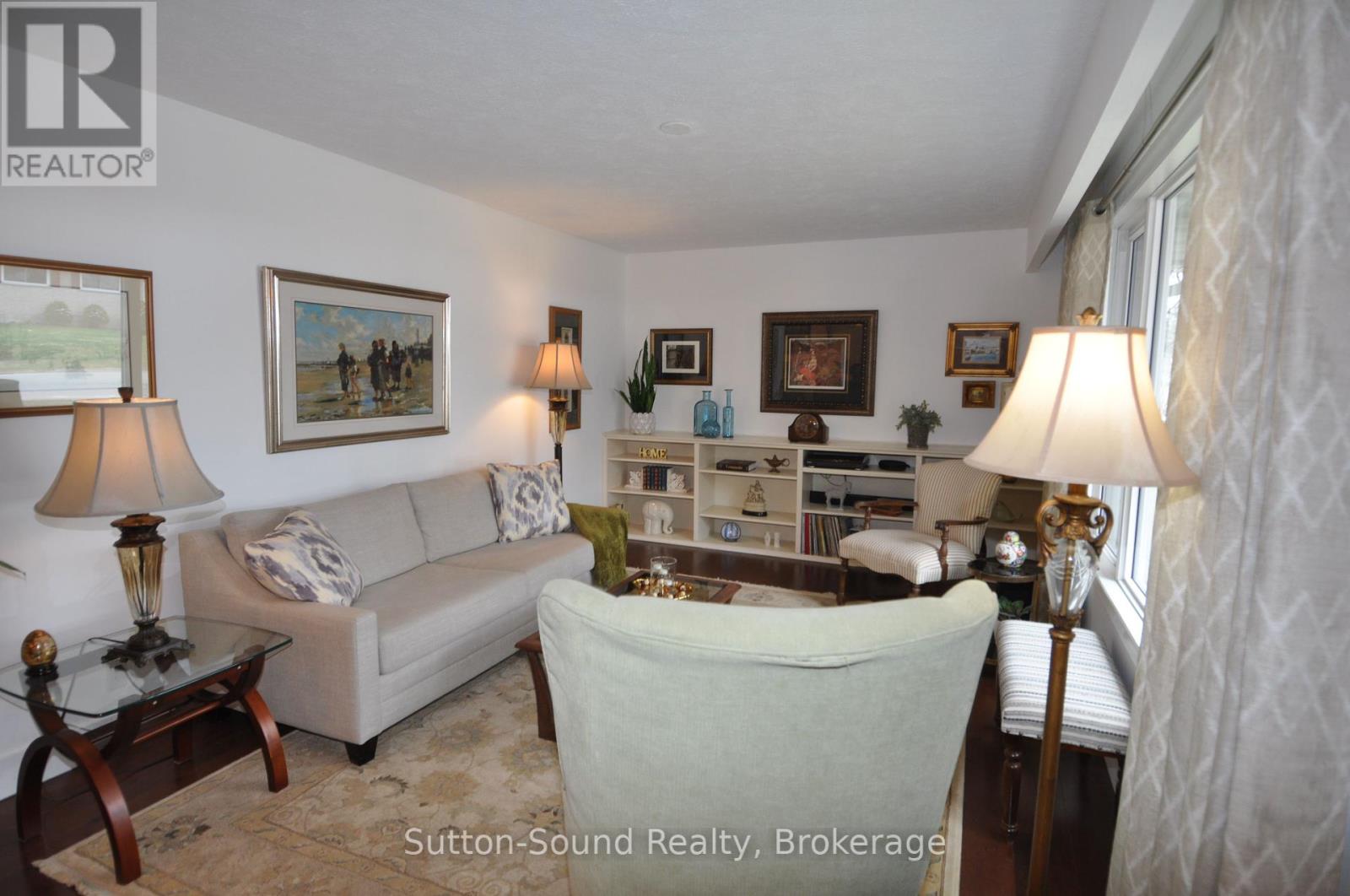 2133 6th Avenue W, Owen Sound, Ontario  N4K 5J4 - Photo 3 - X12088210