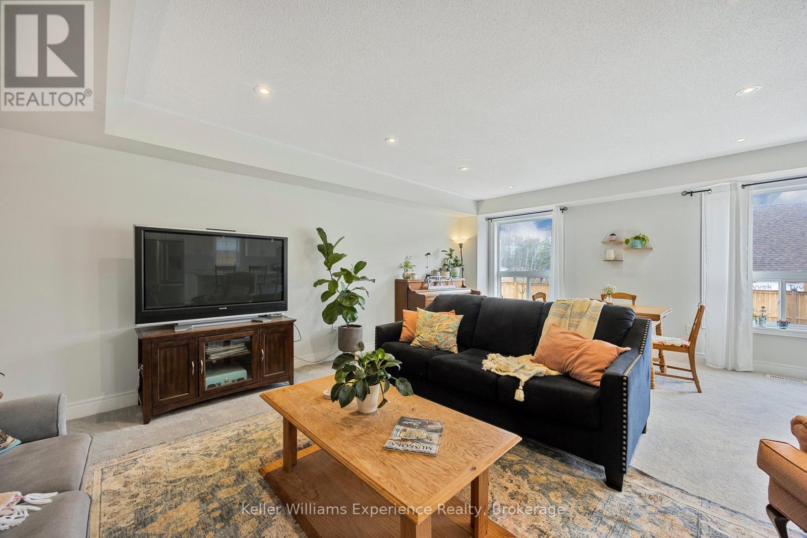 8 Quinn Forest Drive, Bracebridge, Ontario  P1L 0C8 - Photo 13 - X12088287