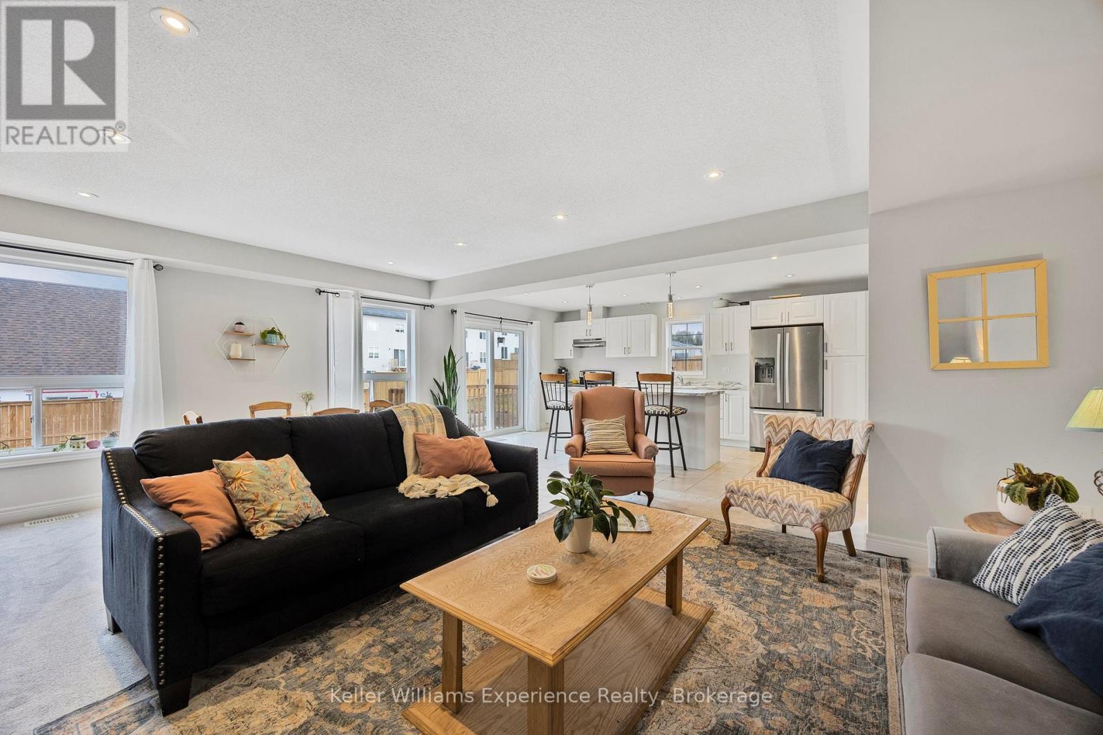 8 Quinn Forest Drive, Bracebridge, Ontario  P1L 0C8 - Photo 15 - X12088287