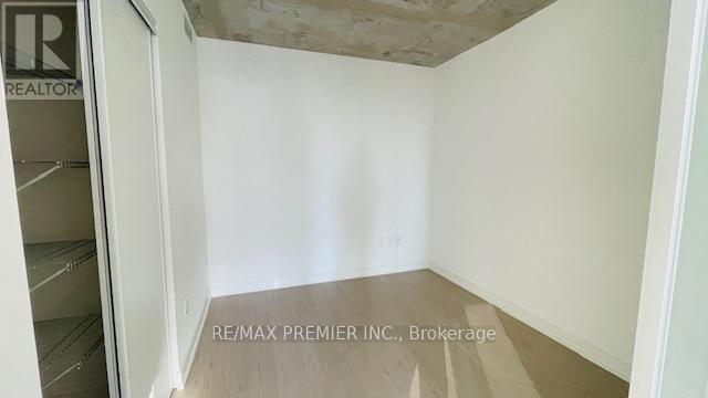 1905 - 65 Mutual Street, Toronto, Ontario  M5B 0E5 - Photo 10 - C12088243