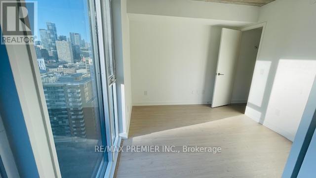 1905 - 65 Mutual Street, Toronto, Ontario  M5B 0E5 - Photo 11 - C12088243