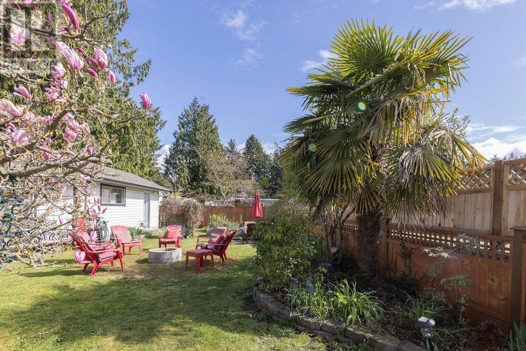 4664 Sunshine Coast Highway, Sechelt, British Columbia  V7Z 0E5 - Photo 6 - R2989673