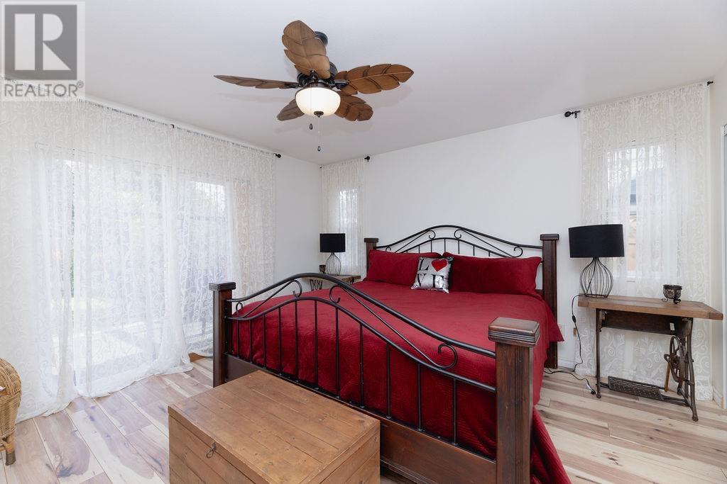 4664 Sunshine Coast Highway, Sechelt, British Columbia  V7Z 0E5 - Photo 34 - R2989673