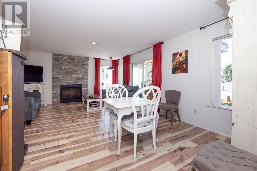 4664 Sunshine Coast Highway, Sechelt, British Columbia  V7Z 0E5 - Photo 27 - R2989673