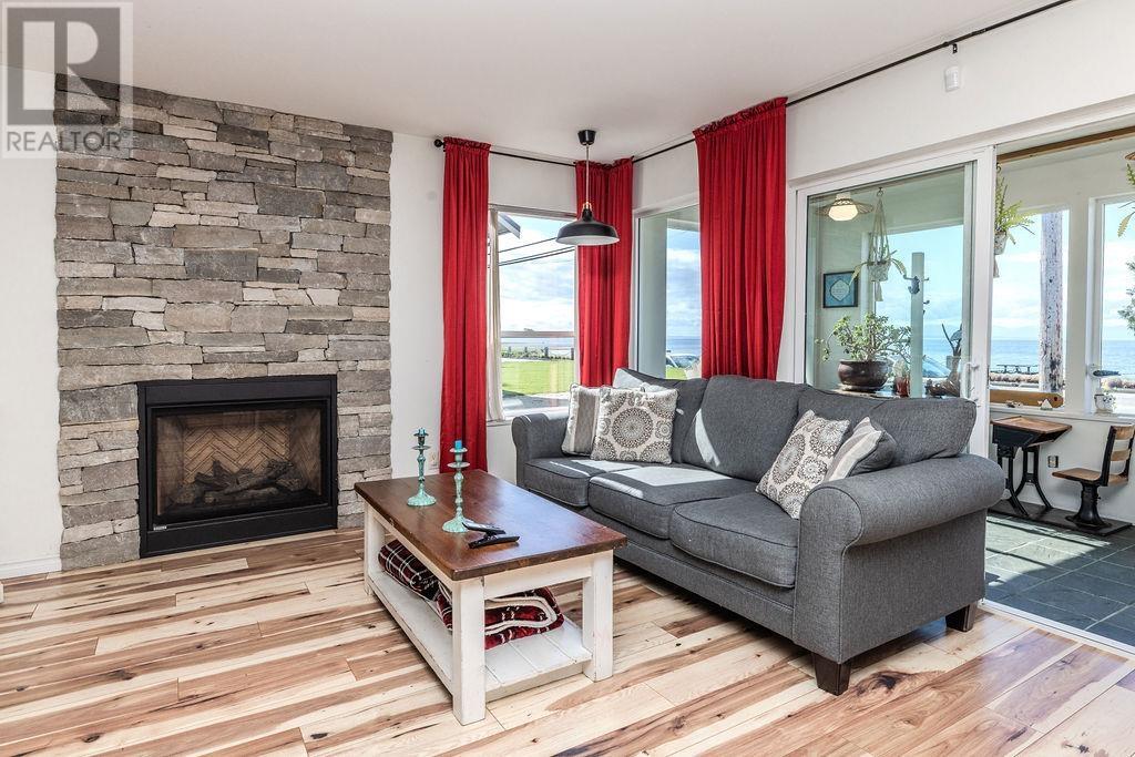 4664 Sunshine Coast Highway, Sechelt, British Columbia  V7Z 0E5 - Photo 26 - R2989673