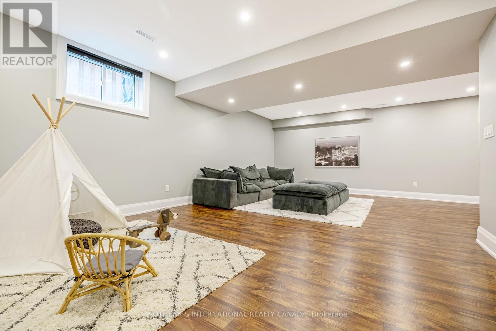 62 Miles Street, Milton, Ontario  L9T 1E6 - Photo 37 - W12088230