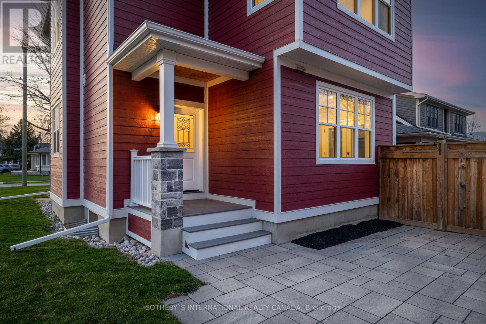62 Miles Street, Milton, Ontario  L9T 1E6 - Photo 41 - W12088230