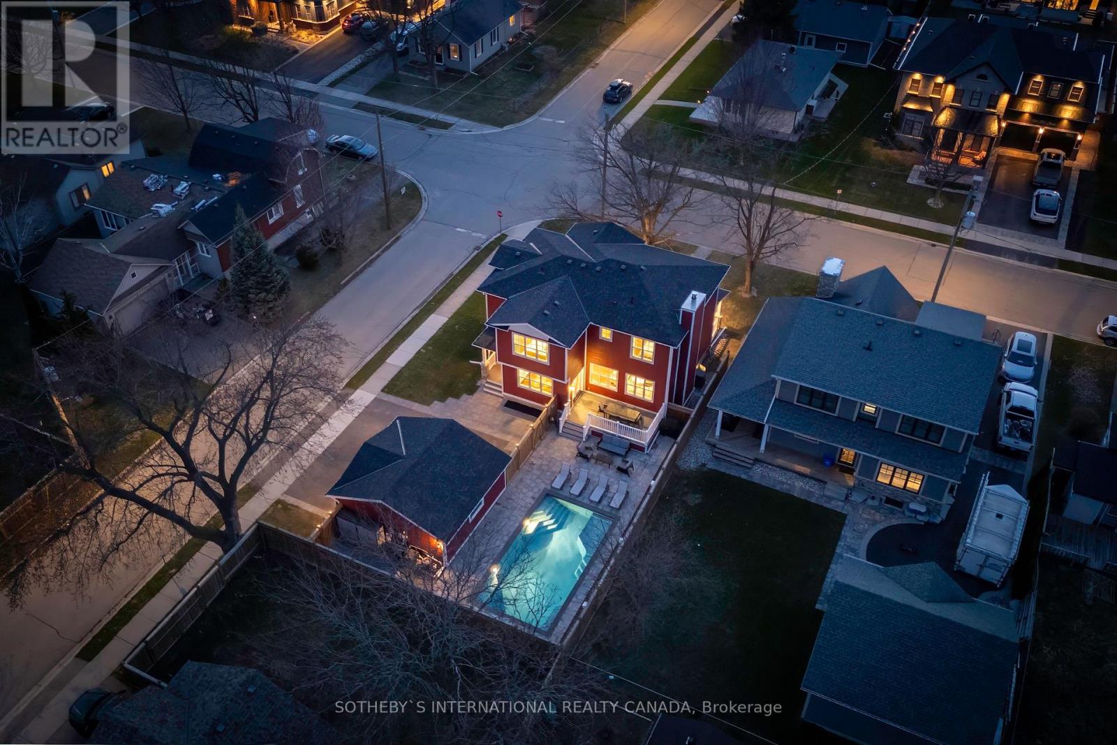 62 Miles Street, Milton, Ontario  L9T 1E6 - Photo 5 - W12088230