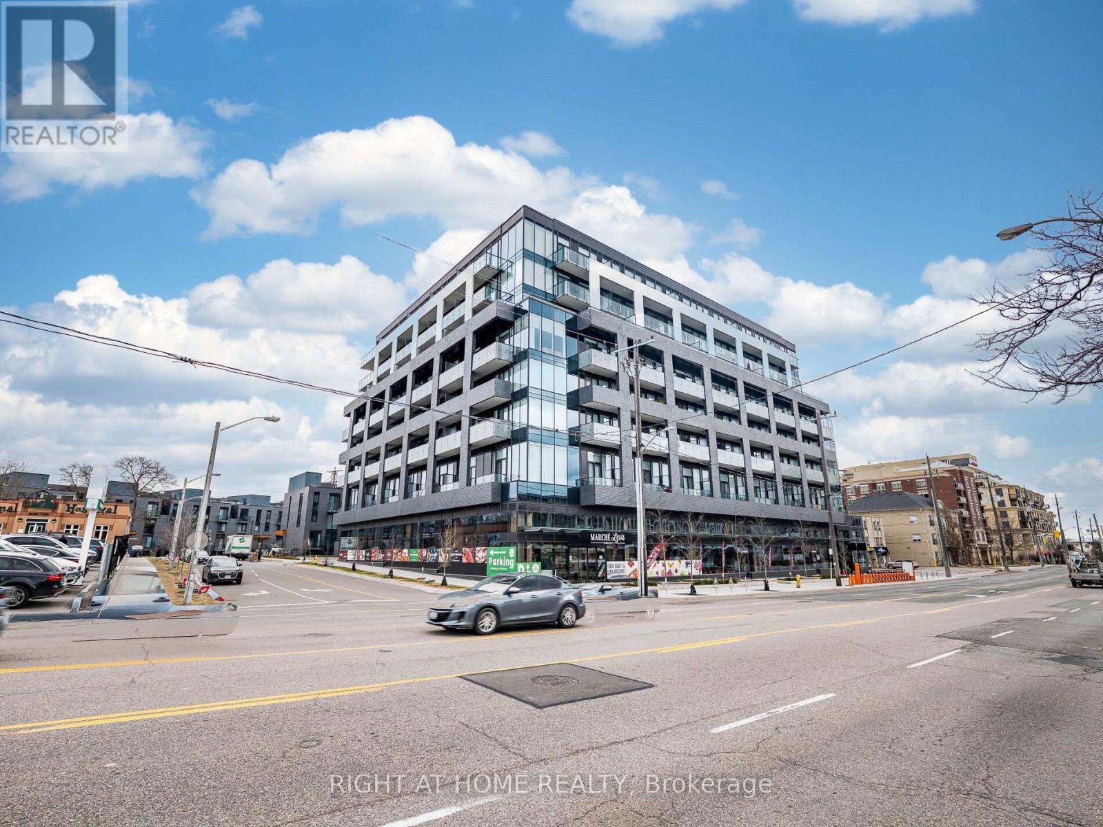 513 - 4208 Dundas Street, Toronto (Edenbridge-Humber Valley), Ontario  M8X 1Y6 - Photo 1 - W12088297