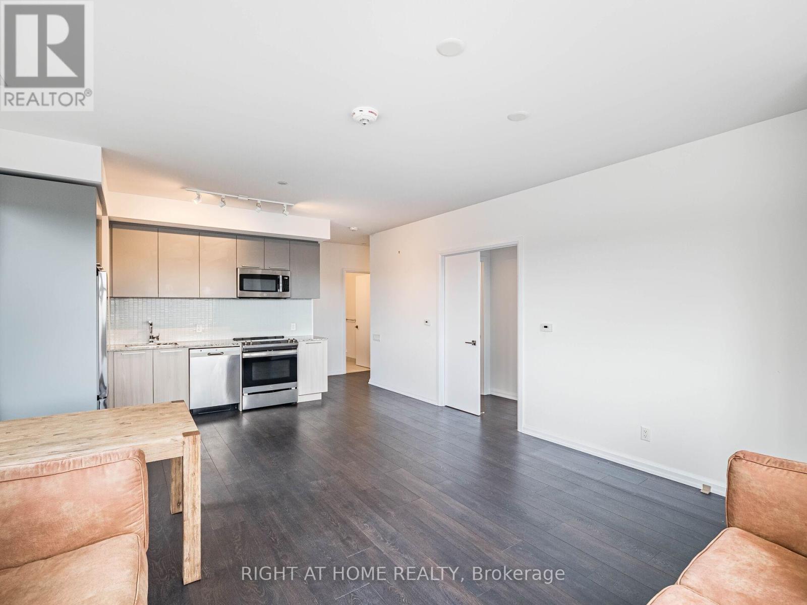 513 - 4208 Dundas Street, Toronto (Edenbridge-Humber Valley), Ontario  M8X 1Y6 - Photo 12 - W12088297