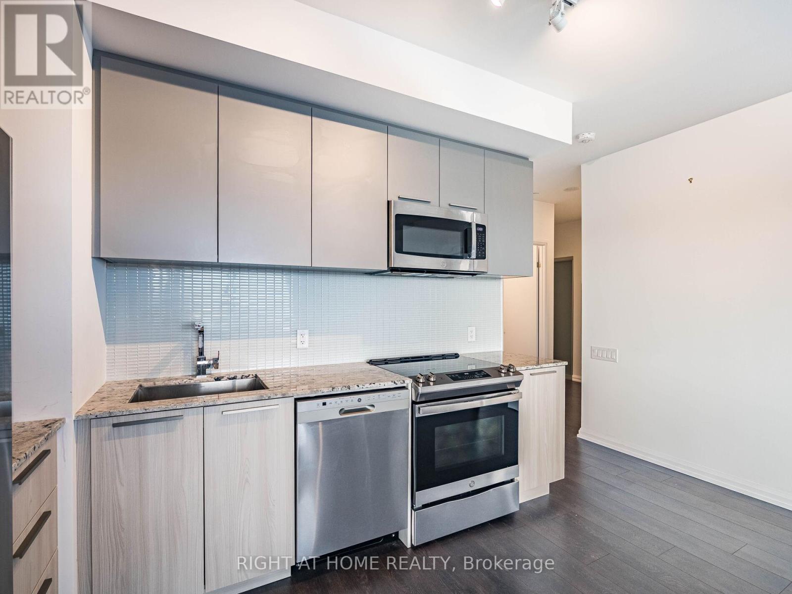 513 - 4208 Dundas Street, Toronto (Edenbridge-Humber Valley), Ontario  M8X 1Y6 - Photo 16 - W12088297