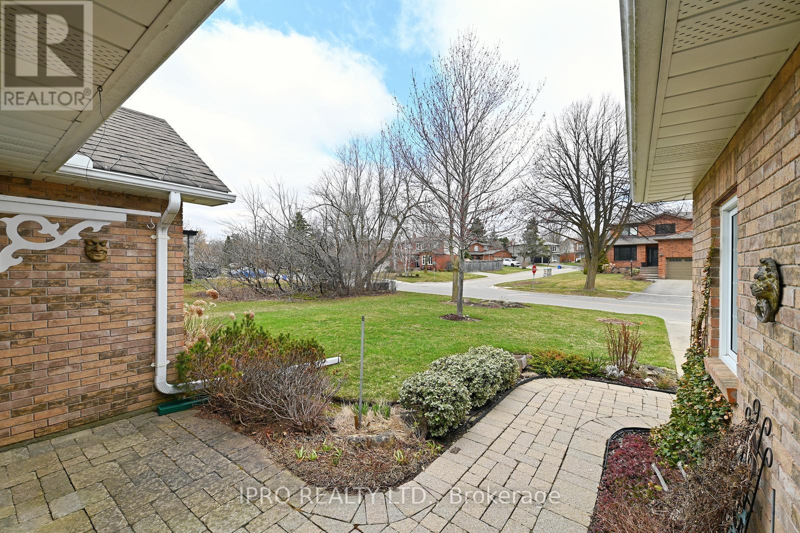 Property at 83 ONTARIO STREET image 3