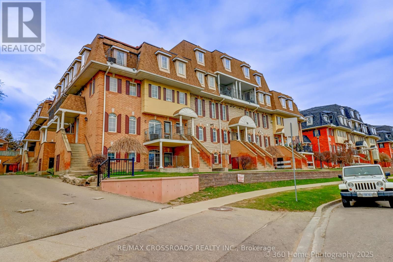Property at 204 - 70 SIDNEY BELSEY CRESCENT image 3