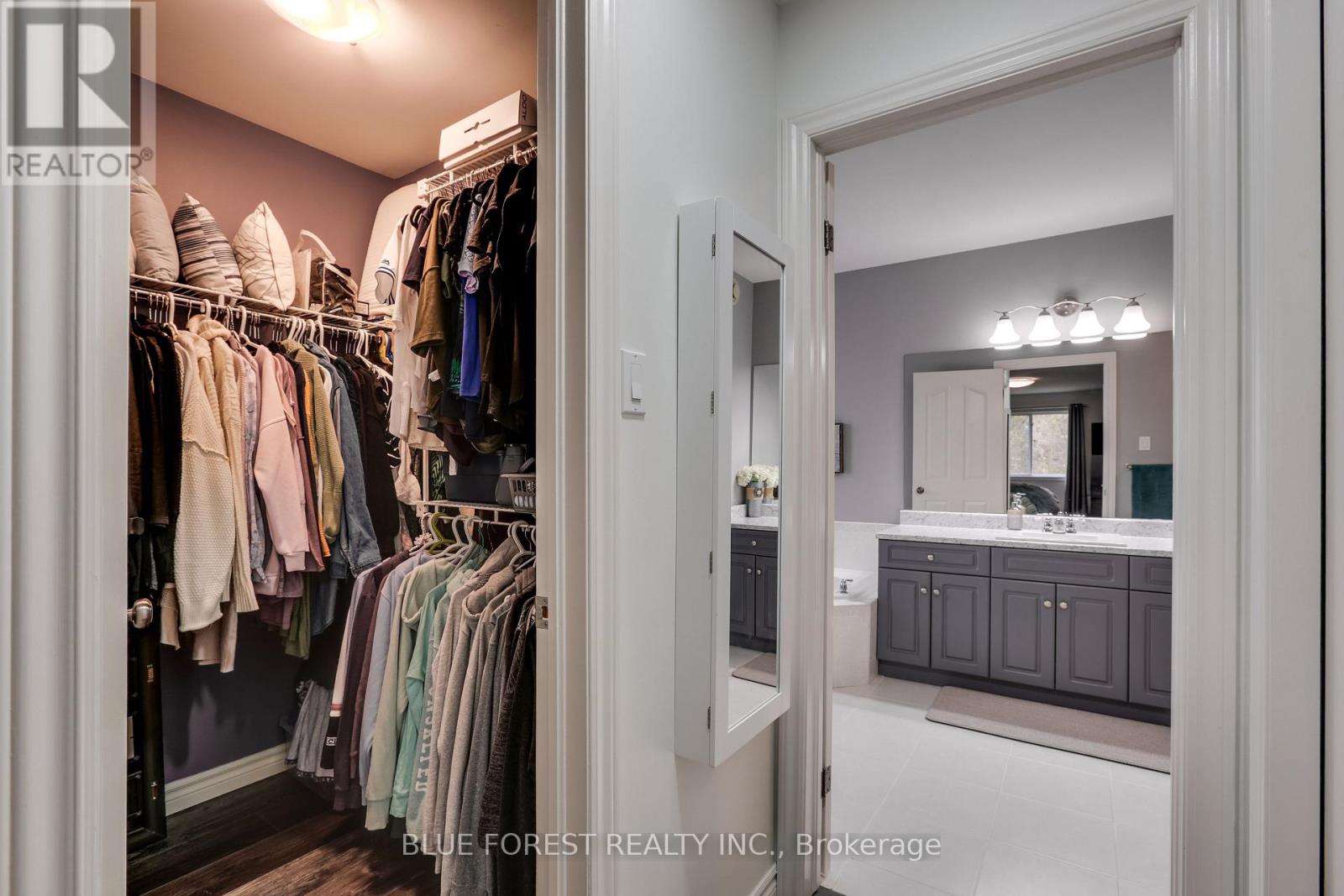 20 Turnberry Drive, Thames Centre, Ontario  N0L 1G3 - Photo 13 - X12088559