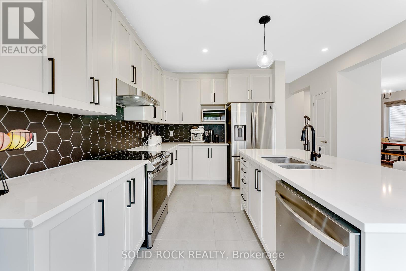 772 Cappamore Drive, Ottawa, Ontario  K2J 6V6 - Photo 18 - X12088492
