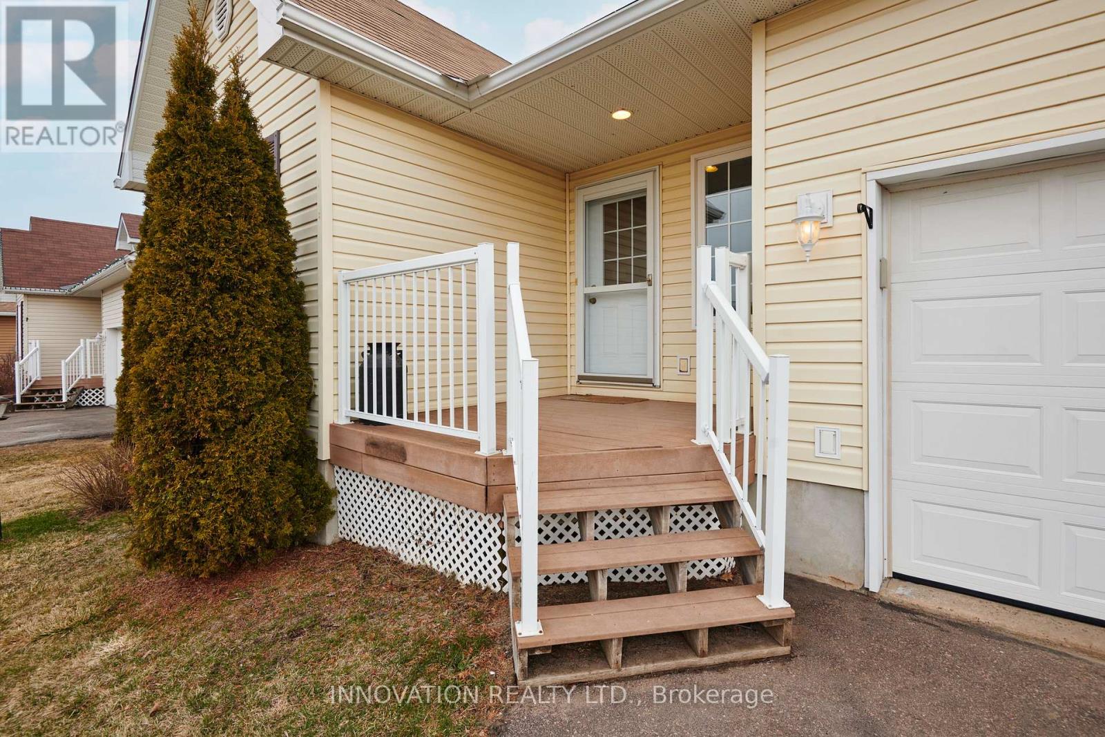 Property at 479 MAYHEW STREET image 3