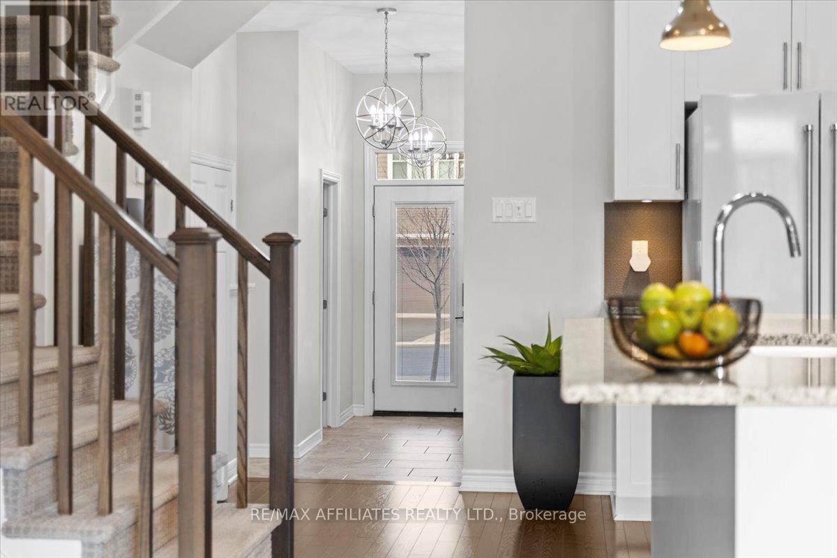 Property at 637 CARTOGRAPHE STREET image 4