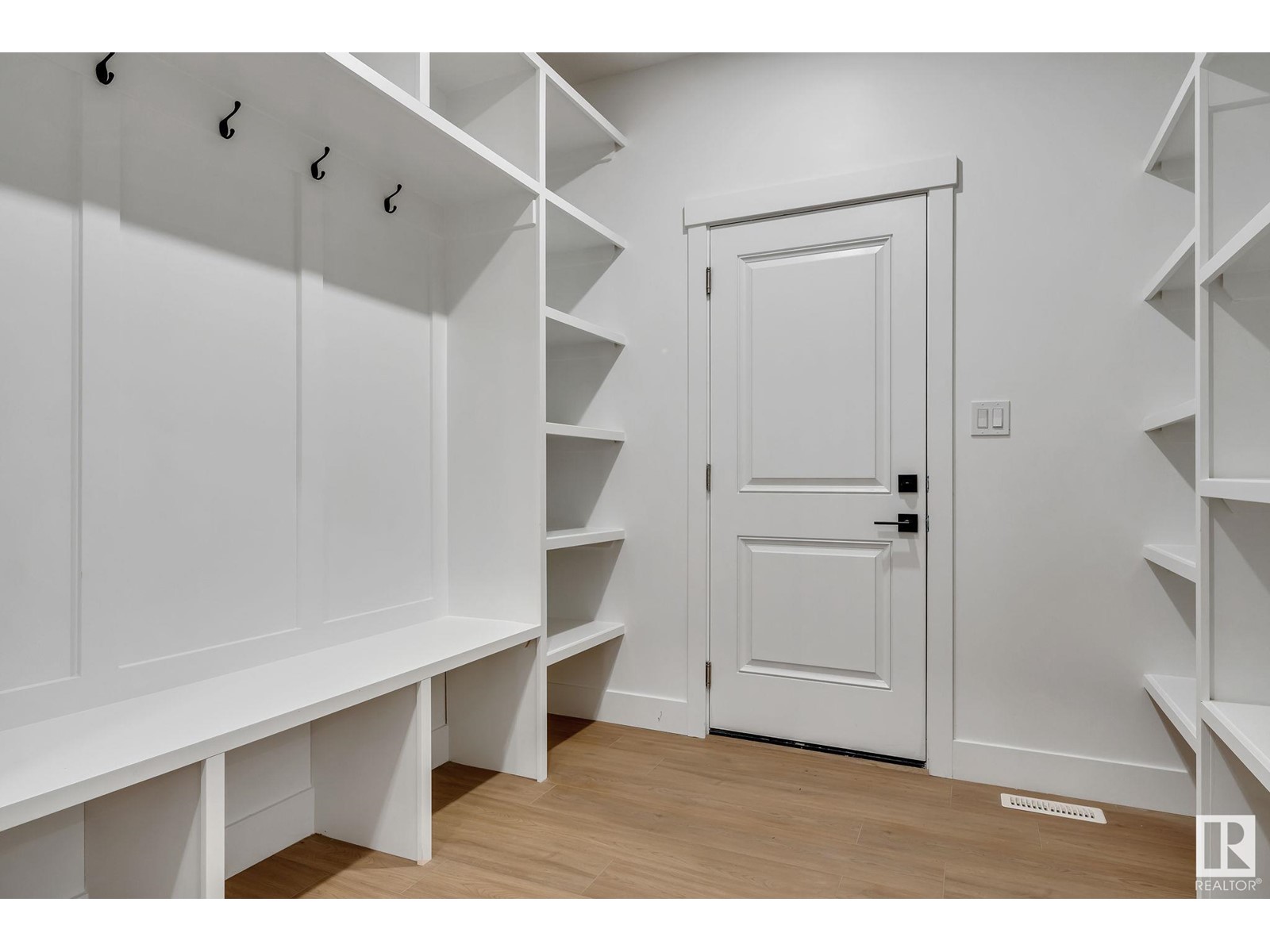 Property at 3325 Chernowski Way SW image 3