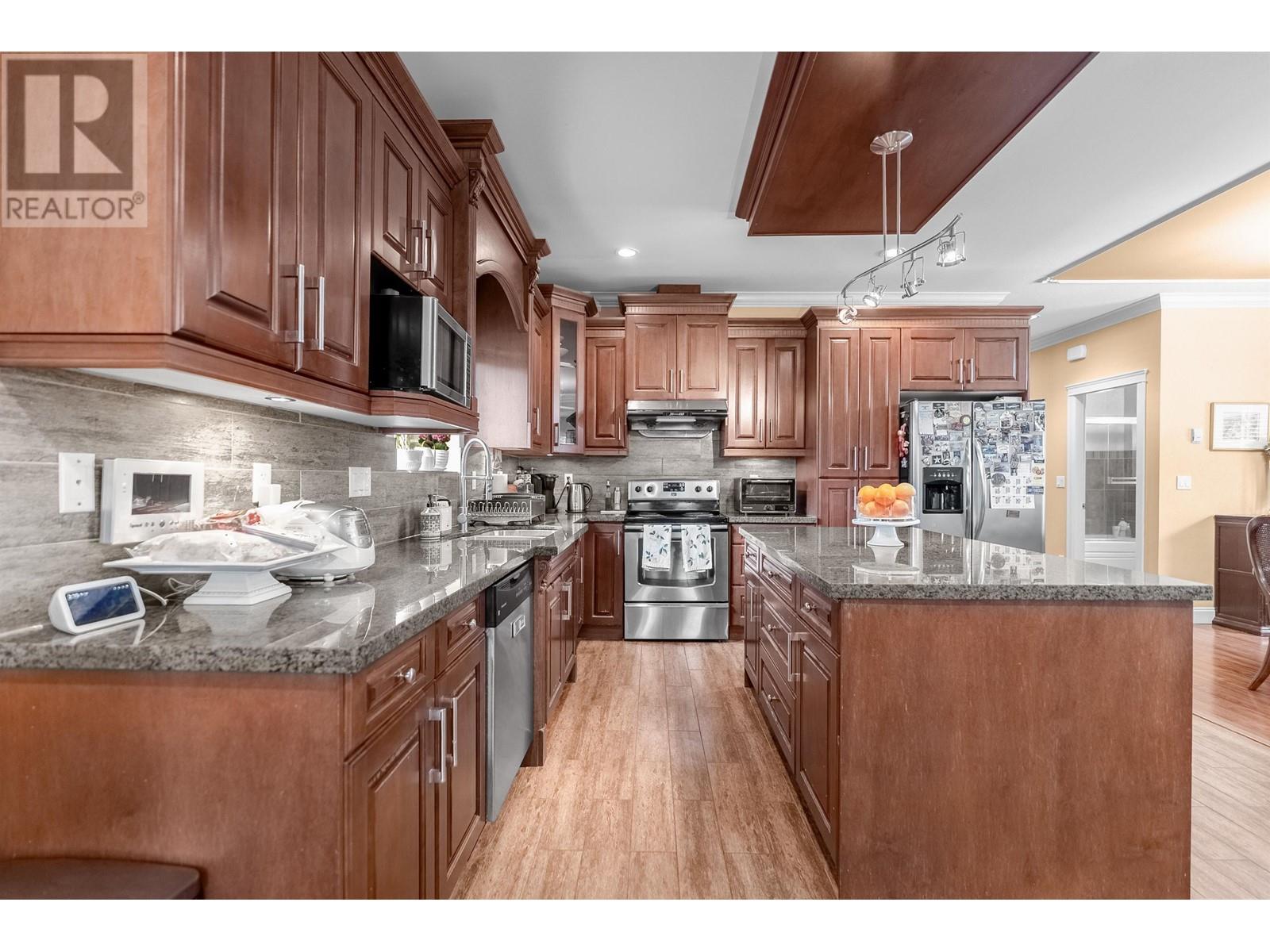 249 Dawe Street, New Westminster, British Columbia  V3M 5N1 - Photo 13 - R2991463