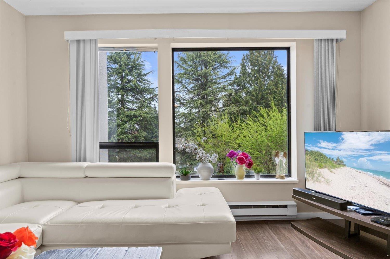 114 33030 George Ferguson Way, Abbotsford, British Columbia  V2S 6Y2 - Photo 3 - R2990449