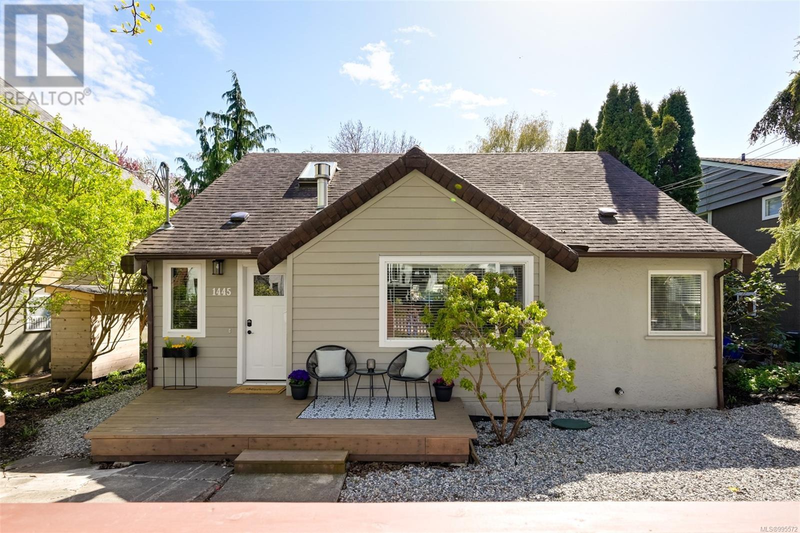 Property at 1445 Hamley St image 1
