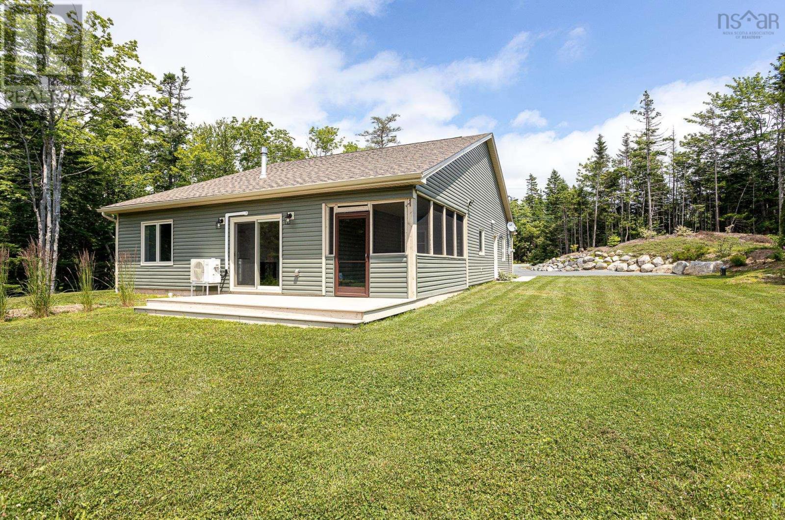 Property at 570 Myra Rd image 5