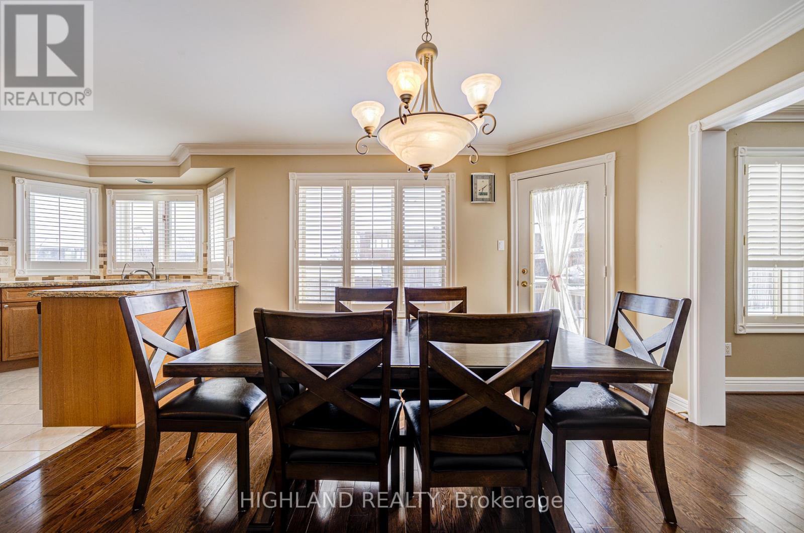1636 Sagewood Court, Mississauga, Ontario  L5M 5M2 - Photo 29 - W12087937