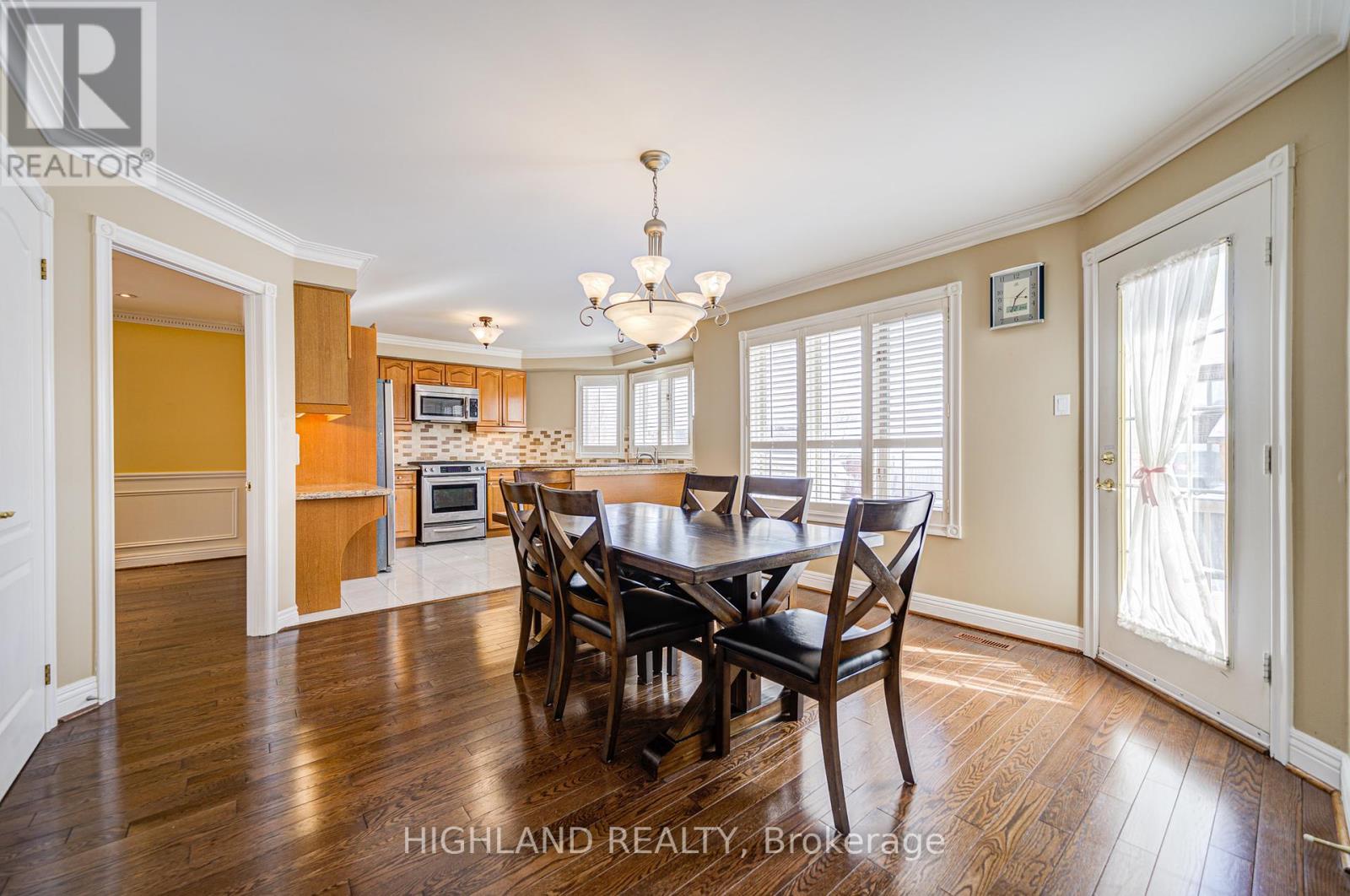 1636 Sagewood Court, Mississauga, Ontario  L5M 5M2 - Photo 26 - W12087937
