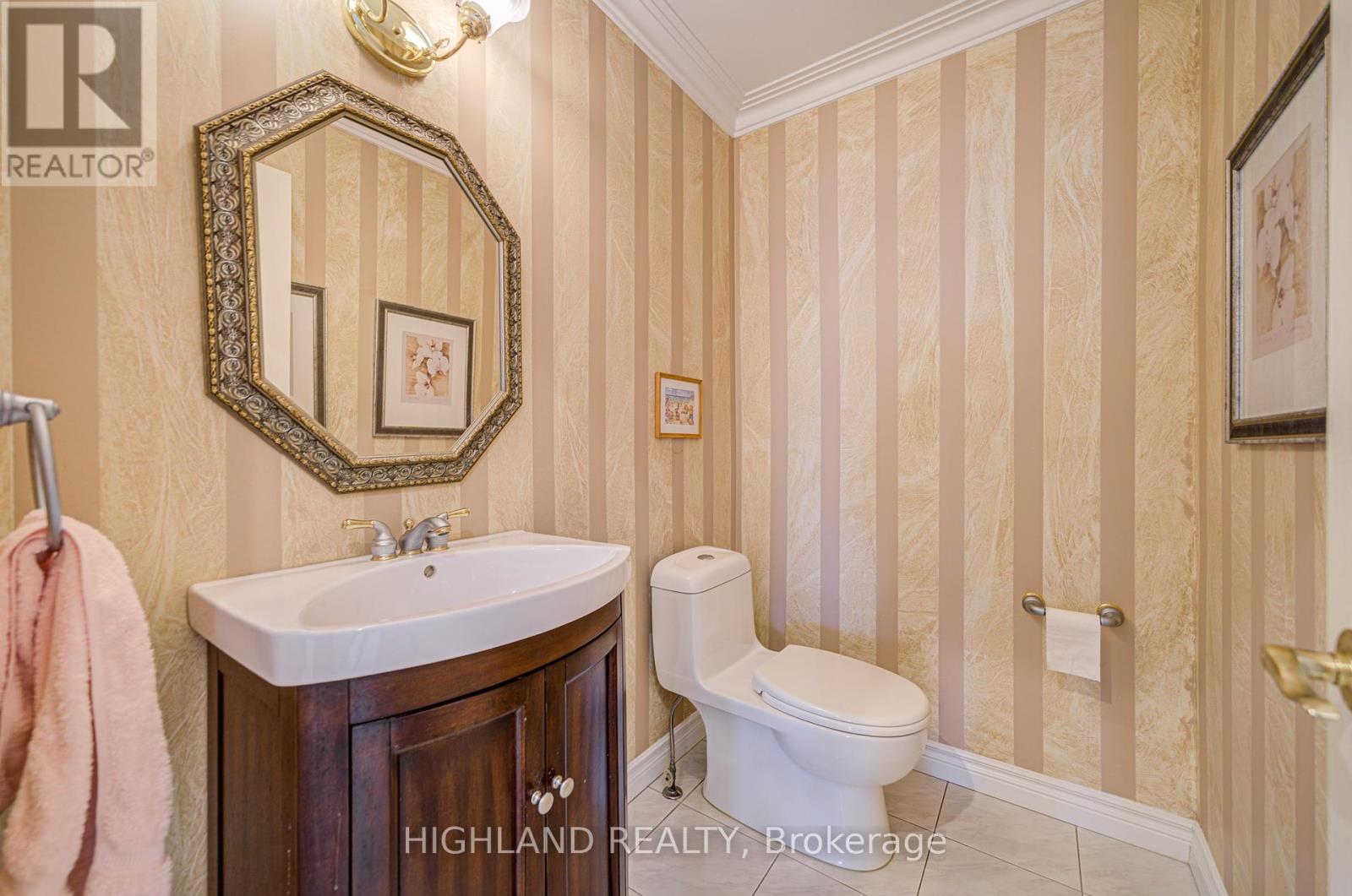 1636 Sagewood Court, Mississauga, Ontario  L5M 5M2 - Photo 28 - W12087937