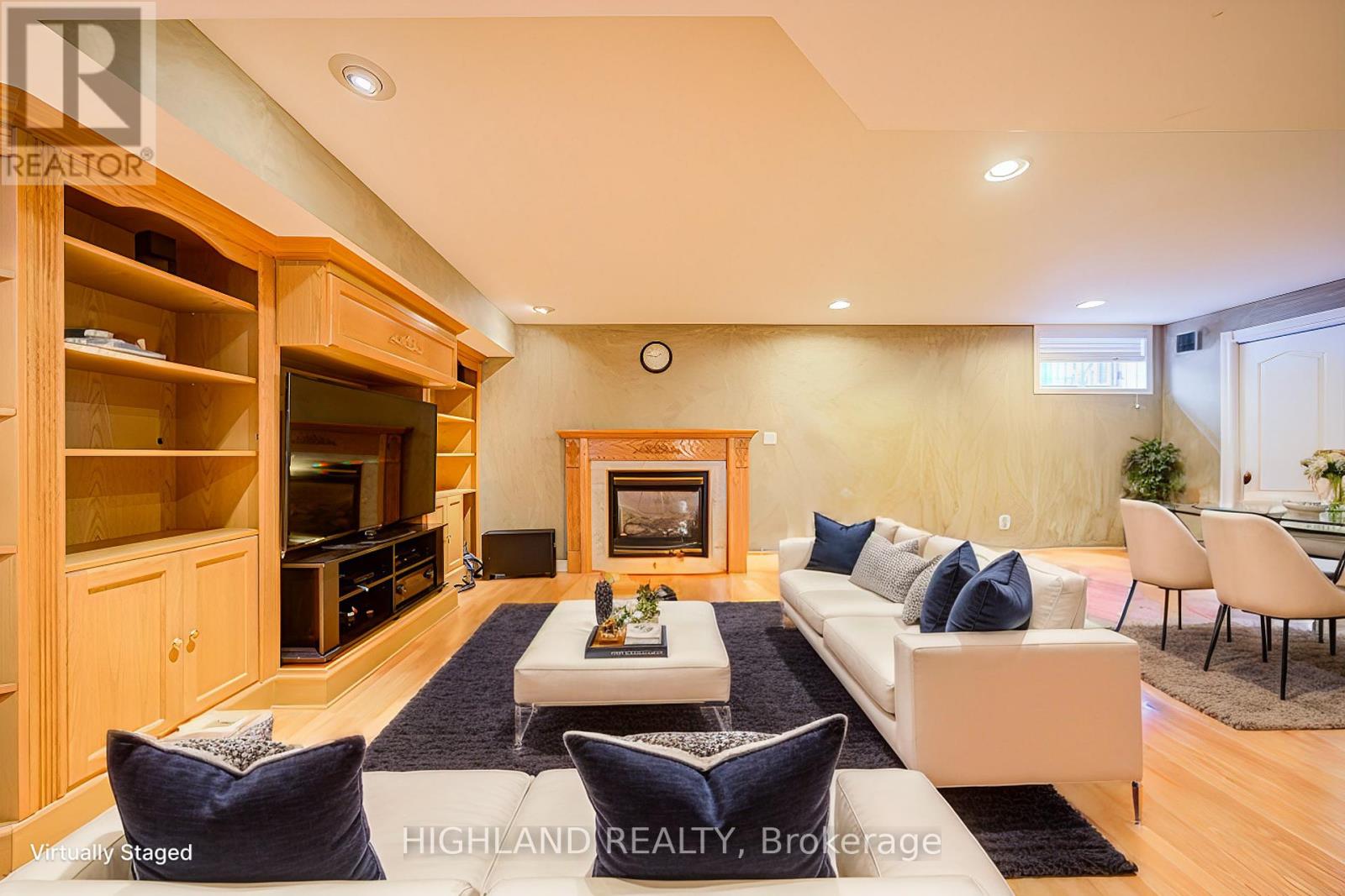 1636 Sagewood Court, Mississauga, Ontario  L5M 5M2 - Photo 40 - W12087937