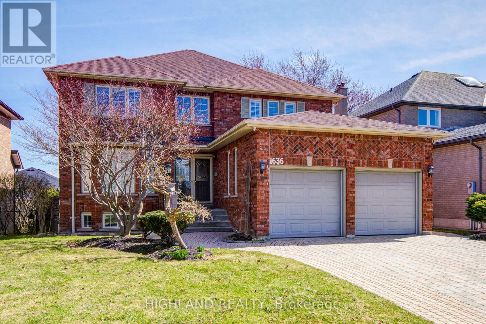 1636 Sagewood Court, Mississauga, Ontario  L5M 5M2 - Photo 45 - W12087937