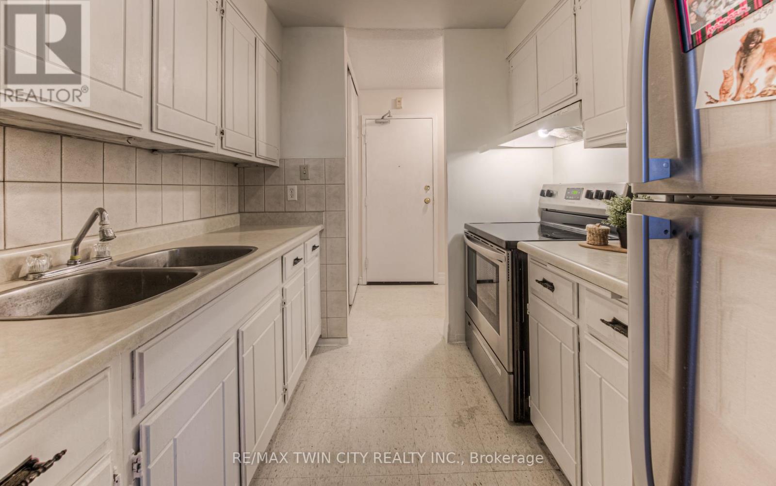 214 - 185 Kehl Street, Kitchener, Ontario  N2M 5B9 - Photo 10 - X12086710