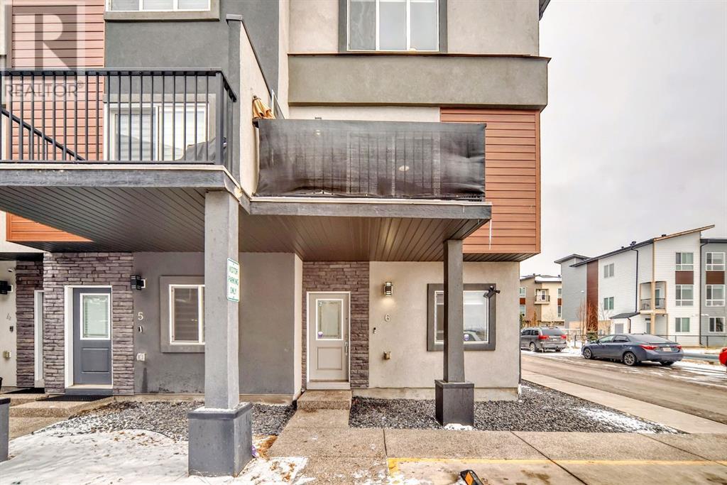 Property at 6, 135 Skyview Parade image 2